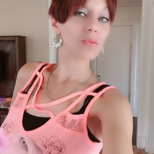 Meet your Posher, Erikarae